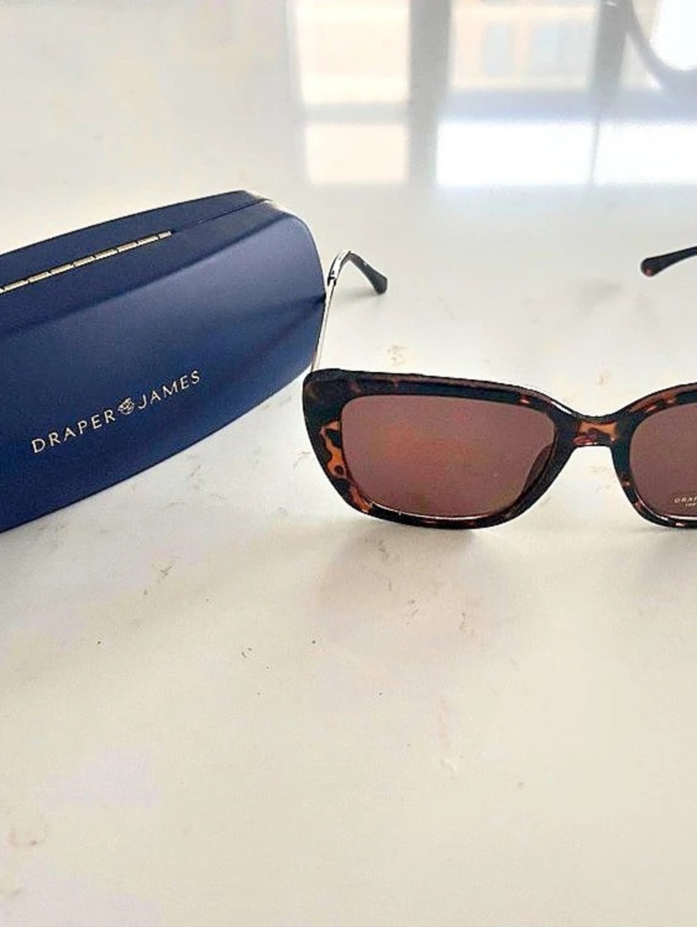 Draper James RSVP Tortoise Sunglasses Brown & Black